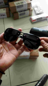Kacamata anti silau adem UV400 Bingkai Besar Gaya Retro Untuk Pria wanita