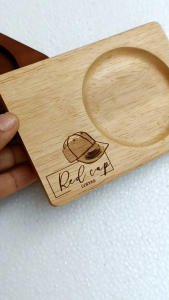 10x14cm จานรองแก้ว สลักชื่อ ที่รองแก้ว ถาดไม้ ถาดวางแก้ว ทำจากไม้ยาง/ไม้จามจุรีย์