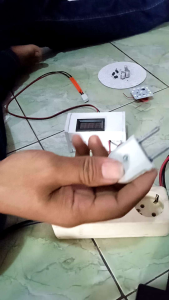 tes led digital auto volt 0-200 v tidak nyetrum