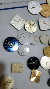 máy đồng hồ đeo tay Nhật bãi kèm mặt kim đã thử pin chạy mới bán