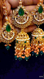 Beautiful Traditional Gold Choker Necklace Jewellery Set