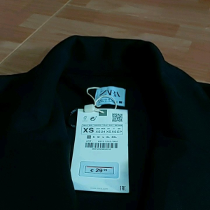 เสื้อแขนยาวเบลเซอร์zaraสีดำ