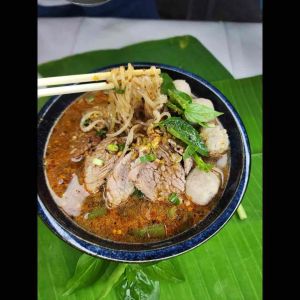 ‼️พร้อมส่ง‼️ ก๋วยเตี๋ยวเรือกึ่งสำเร็จรูป "นายเจมส์" เส้นเล็กอบแห้ง 3 ห่อ  อร่อย เข้มข้น แซ่บ เหมือนทานที่ร้าน ใส่เครื่อง เนื้อสัตว์ ผัก ได้ตามใจชอบ อร่อยต้องลอง!!!