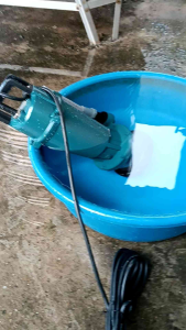 máy bơm tõm chạy điện 220V