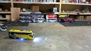 Miniatur Bus sudiro tungga jaya SR2 dome kuning (PROMO GRATIS GANTUNGAN KUNCI UNIK)