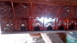 Dampar Lipat Rekal Meja Al Quran 100% Kayu Motif Bunga