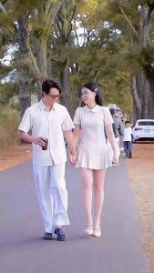 Set đồ đôi: sơmi nam tay ngắn đầm nữ chân xếp ly chất ford Hàn dày dặn