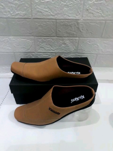 Sepatu Selop Tahan Air & Habib Bahar