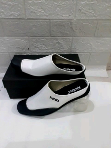 sepatu selop habib bahar kobinasi putih /hitam bagus