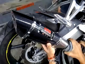 Knalpot Yoshimura R11 Fullkarbon: Pilihan Terbaik untuk Ninja250/CBR250/R25/MT25