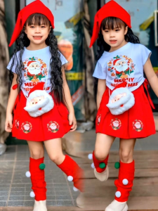 ชุดคริสต์มาส ชุดซานตี้ น้องผู้หญิงเซ็ต 4 ชิ้น กระโปรงจีบ+เสื้อรูดข้าง+หมวก+กระเป๋า น่ารักมากๆเลยค่ะ