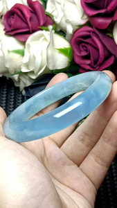 (Certificate) Aquamarine bangle 59mm +- (附证书）海蓝宝手镯 59mm +-