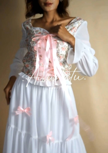 Gaya Desain Elegan: Blouse & Rok Wanita Vintage dari Anuratu Store