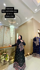 Nazwa Set Hijab Full Motif Bunga: Elegan & Cocok untuk Acara Formal