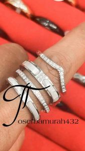 Jewelry Cincin Titanium Wanita Emas Muda Anti Karat Asli Silver Emas Couple Dewasa Dan Luntur Logam Asesoris Lanme Jewelry Cincin Anti Karat Berlian Fuji Titanium Lapis Emas Kristal Perhiasan Fashion Wanita Rings