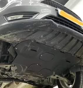 Chắn bùn gầm động cơ FORD FOCUS 2012->2019 (đầy đủ bulong ốc vít) NHỰA ABS DẦY 5mm CHỊU NHIỆTCHỊU VA ĐẬP MẠNH