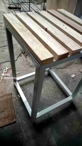 Bangku Kayu Rangka Besi: Desain Modern & Tahan Lama