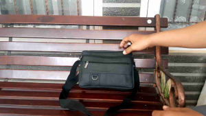 Tas Selempang Pria Kulit Sapi Model Ring D Samping