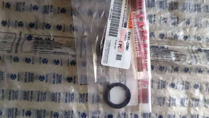 SEAL RUMAH ROLLER XEON RC KARBU SEL SIL RUMAH ROLER AEROX 125 93101-23801