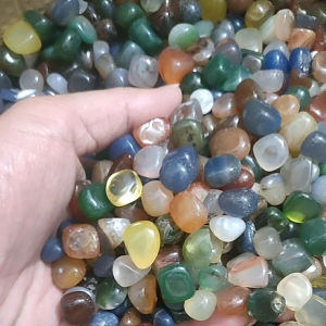 100gr vụn đá mã não cuội phong thủy ngũ sắc tạo năng lượng dương hay trang trí decor