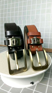 Ikat Pinggang Kulit Selapis: Aksesoris Kulit untuk Pria