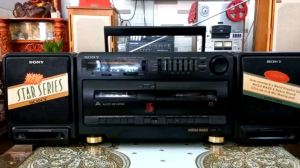 Cassette Sony CFS-710S đẹp như hình nguyên zin tiếng rất hay.