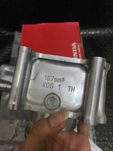 CYLINDER COMP PCX 160 VARIO 160 NEW  BLOK SEHER BLOK PISTON SET PISTON 12100K1ZN00 PISTON KIT PCX 160 VARIO 160 ORIGINAL AHM