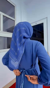 Hijab Segiempat - Mute Swarovsky. Bahan Chiffon Premium.