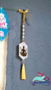 Wall Decor Handmade / resin Wall Hanging Laksmi Lakshmi Amulet / Indian decoration / Home decor / jane handmade