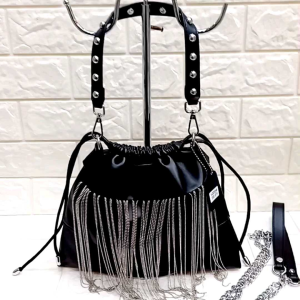 Tas Selempang Fashion & Tas Import Berkualitas: Panduan Lengkap