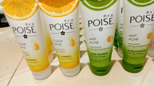 POISE FACE WASH 100ML