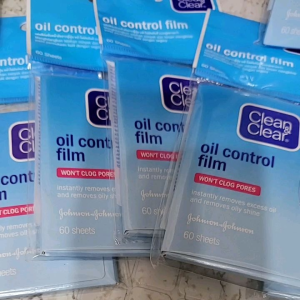 Clean & Clear Oil Control Film (60’s sheets) 2packs