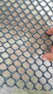 (Khổ lưới cao 50cm) ( mắt rồng 12cm 2cm ) lưới nhựa dẻo mắt cáo dùng để quây lót sàn chuồn gà vịt ....