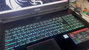 Msi High end Gaming laptop With 1070Gtx with Max Q RGB backlight keyboard Big screen