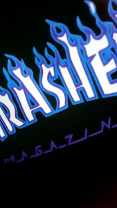 Sweater Hoodie Thrasher Hitam Motif Api Biru Skateboard Pria Wanita