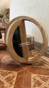 หน้าต่างวงกลมแบบเปิดได้ พร้อมกระจก ทำจากไม้สักแท้ มีหลายขนาด 50-120 ซม ขนาดไม้หน้า 2หนา 4นิ้ว ขนาดของวงวัดจากขอบด้านนอก กระจกหนา 5 มิล งานเป็นงานดิบไม้ทำสี งานขัดเรียบพร้อมทำสีและติดตั้งได้เลย Thithada wood ธิธาดา งานไม้ทำเอง มีหลายขนาด 60-120 ซม ราคาช่าง