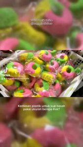 (GROSIR - 1000 lembar) Plastik OPP Lem - ukuran 13x13 14x14 15x15 16x16 17x17 cm - tebal 0.17 mikron ada lem perekat : untuk plastik roti plastik snack souvenir plastik undangan pernikahan plastik masker bungkus jajan pasar plastik cookies