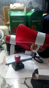 mini megaphone 25watt batre charger bisa rekaman suara  pake flashdisk