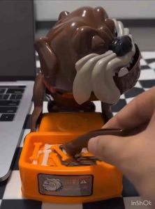 ของเล่นเด็ก เกมส์หมาหวงกระดูก Bad dog