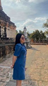 เดรสกระโปรงยีนส์ คอปกกระดูมหน้างานเรียบหรู" - เดรสกระโปรงยีนส์ คอปกกระดูมหน้างาน เรียบหรู่