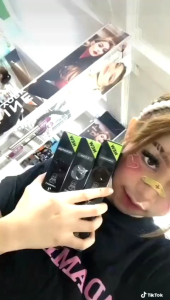 Feves Hair Color Cream 60ml / Semir Rambut Feves