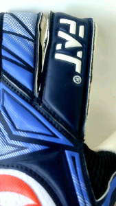 Sarung Tangan Kiper Lengket Fat Madius Terbaru