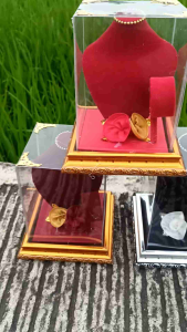 Kotak Perhiasan untuk Kado Pernikahan & Penyimpanan Aman