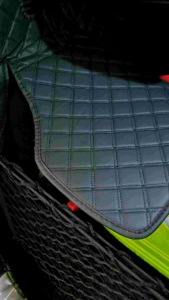 Tikar belakang Kia Carnival KA4 (tepi dan tengah). Kia Carnival KA4 trunk mat (sides and middle)