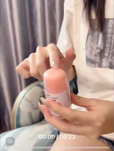 TWG Vaseline Honey Peach anti-drying moisturizing protection stick Foot hand Anti-Cracking Nourishing Balm Stick 40g