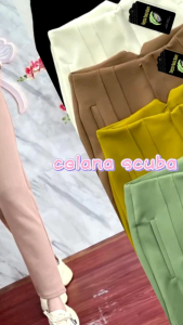 Desain Celana Pensil Elegan & Highwaist Wanita