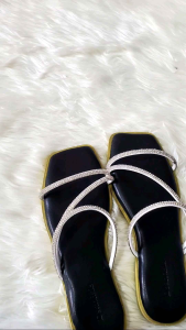 DSANDALS-Sj001 Renata sendal teplek wanita kekinian