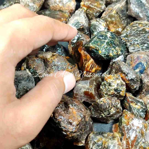 Natural Bongkahan Amber / Bahan Mentah Amber / Batu Getah Katilayu