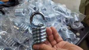 สปริงขยายรับแรงดึงได้เกิน 500 การกรุณาห้ามด้วย ขนาดใหญ่ 8 มิล