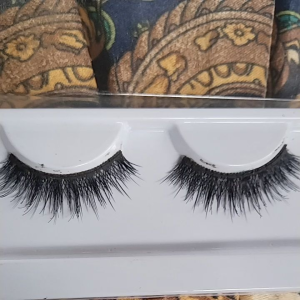 Bulu Mata Typlas Kode 0005: Harga & Cara Pakai